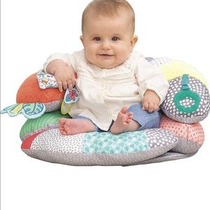 Infantino 2-in-1 Tummy Time & Seated Support - Pillow Support